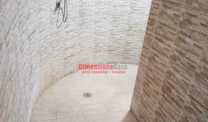 BAGNO SEMI INTERRATO