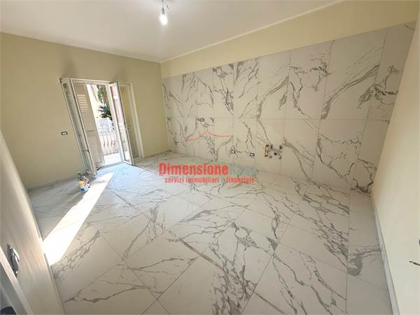 Trilocale Ristrutturato con Terrazzino