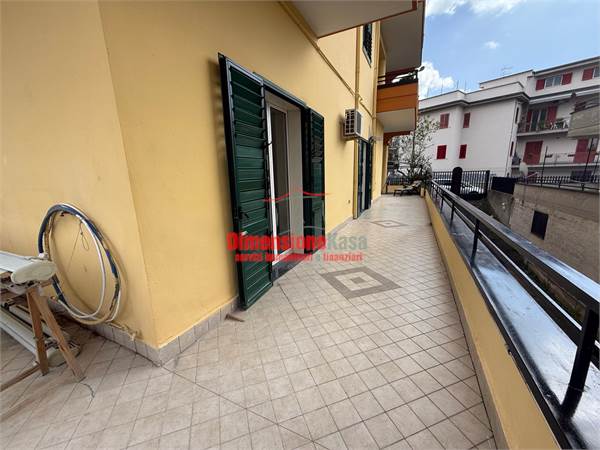 Appartamento con ingresso indipendente in vendita