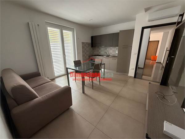 Trilocale Arredato con Terrazzo