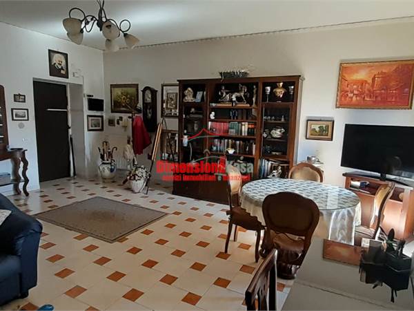 Ampio appartamento in vendita a Nola