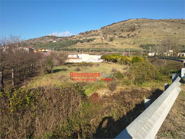 Terreno in Vendita
