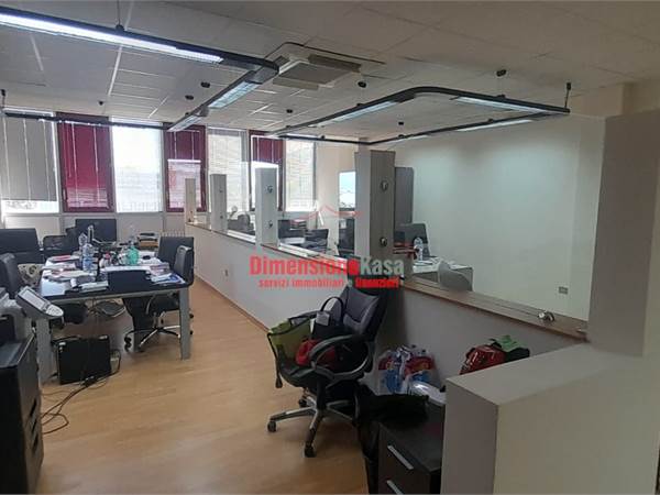 UFFICIO IN LOCAZIONE