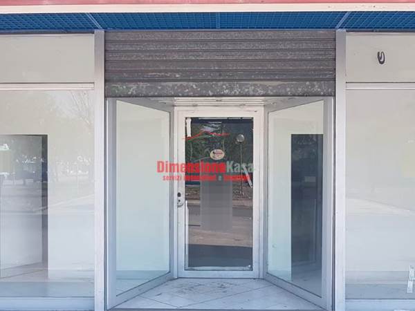 Capannone Commerciale in vendita al Cis di Nola Rendita 6.2%